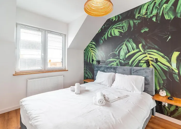 Apartamento Modlnica Wierzbowa Cosy By Bookinghost