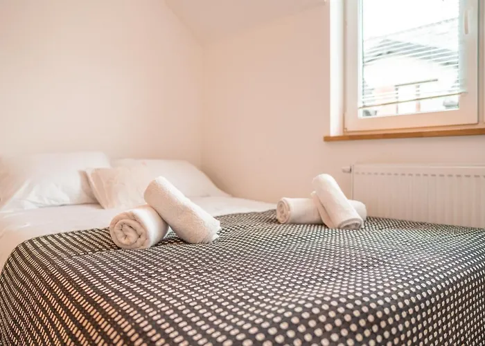 Modlnica Wierzbowa Cosy By Bookinghost Apartment *