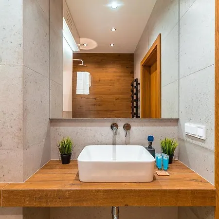 Daire Modlnica Wierzbowa Cosy By Bookinghost